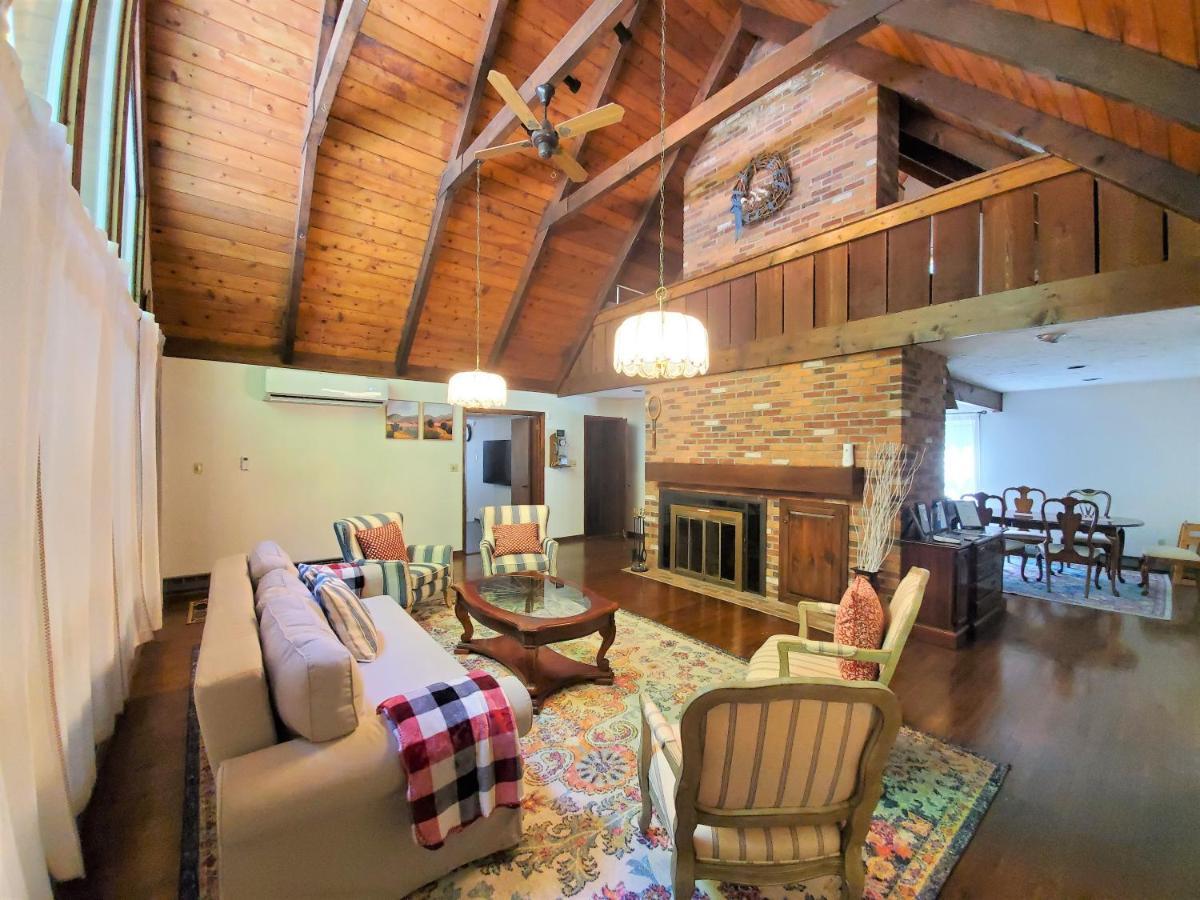 Walk To Pool & Beach - Spacious Gateway, Hot Tub, Game Room Pocono Country Place Zewnętrze zdjęcie